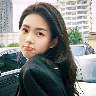 蜜桃女孩